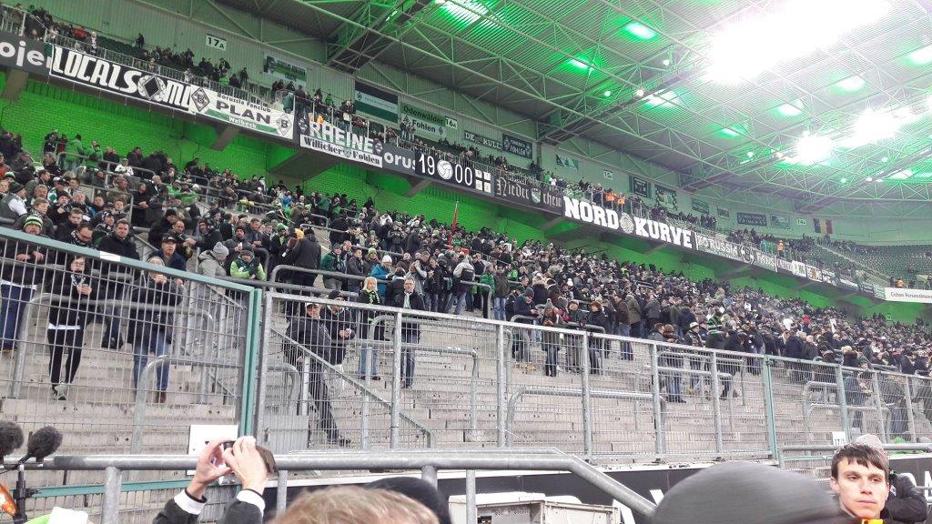 NOCH 2 STEHPLATZKARTEN MIT BUSFAHRT FÜR STUTTGART